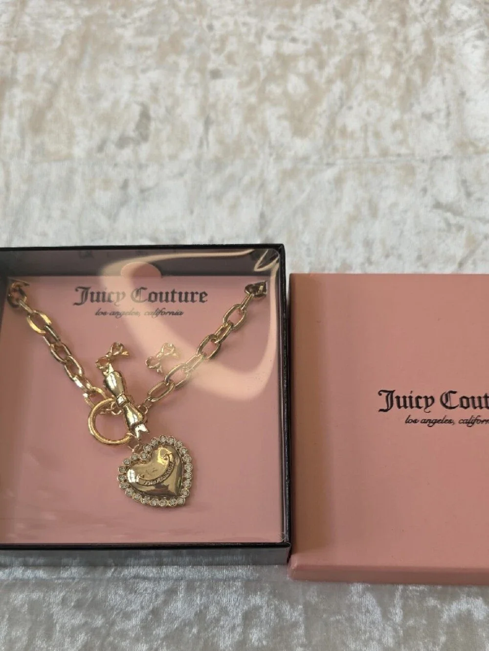 NWT Juicy Couture Gold Heart Toggle Necklace with Crystal Trim & Earrings - Picture 4 of 4